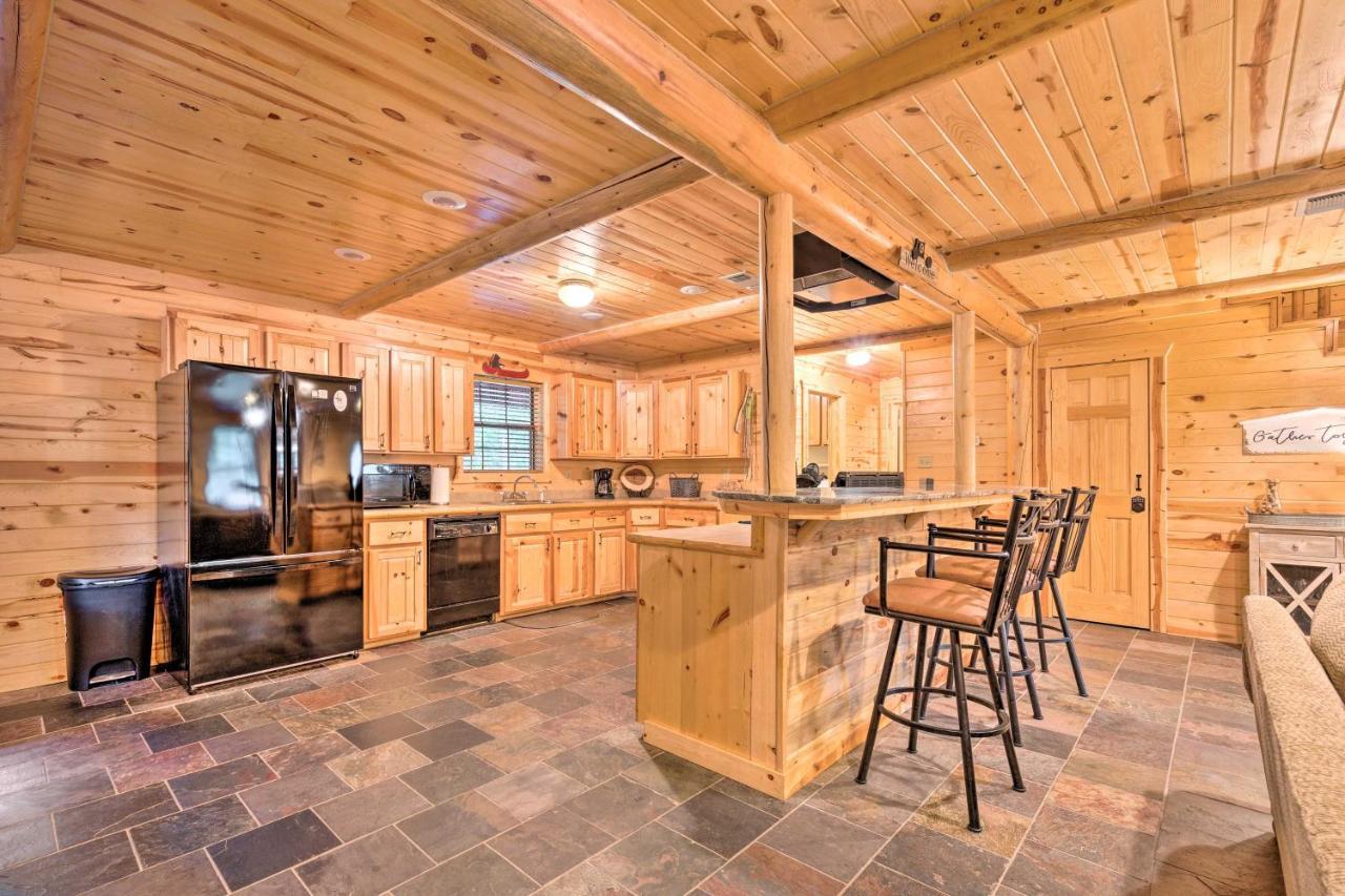 Вілла Broken Bow Retreat On 2 Acres With Hot Tub And Deck! Екстер'єр фото