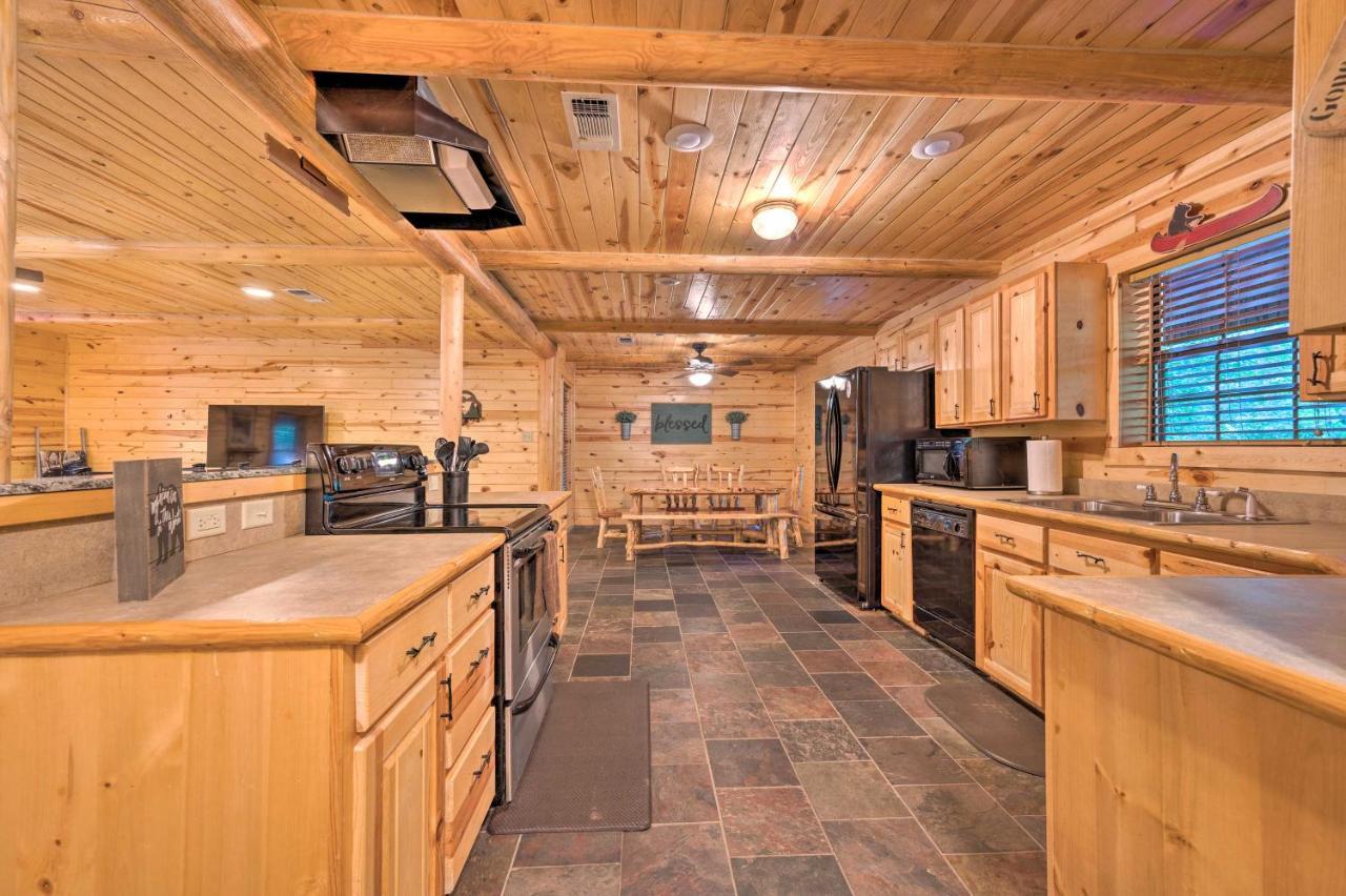 Вілла Broken Bow Retreat On 2 Acres With Hot Tub And Deck! Екстер'єр фото